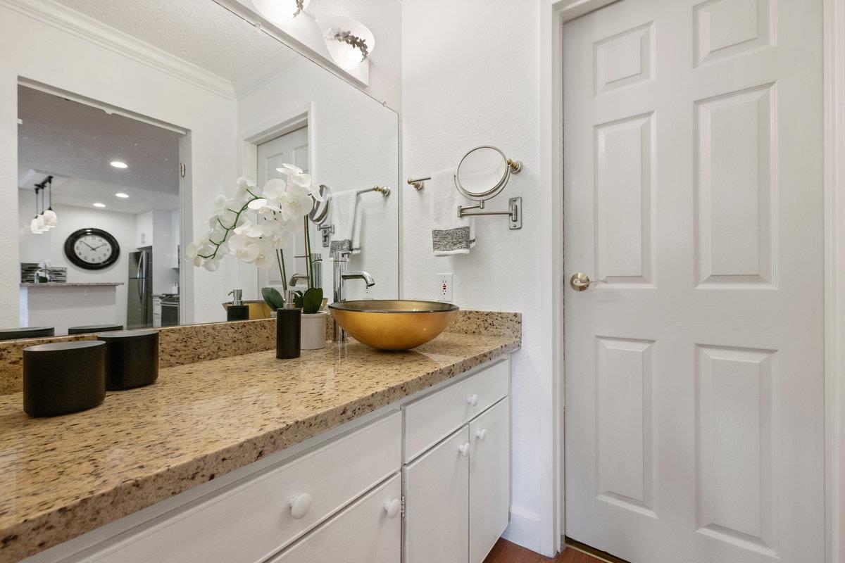 396 Imperial WAY 207