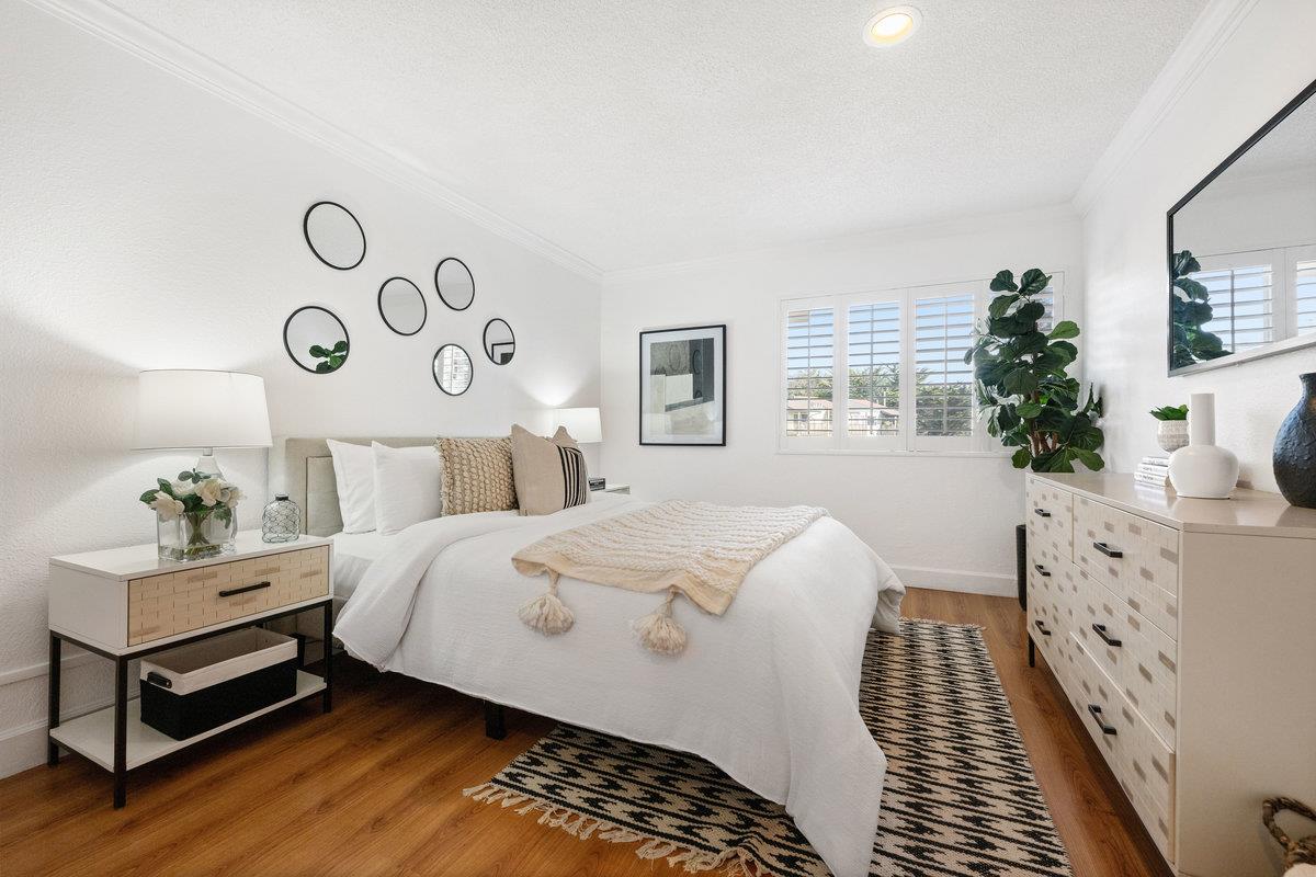 396 Imperial WAY 207