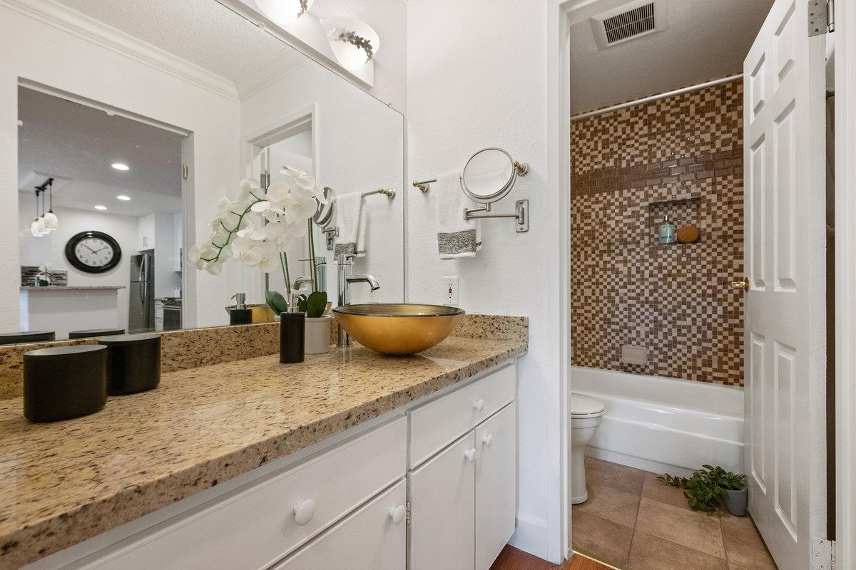 396 Imperial WAY 207