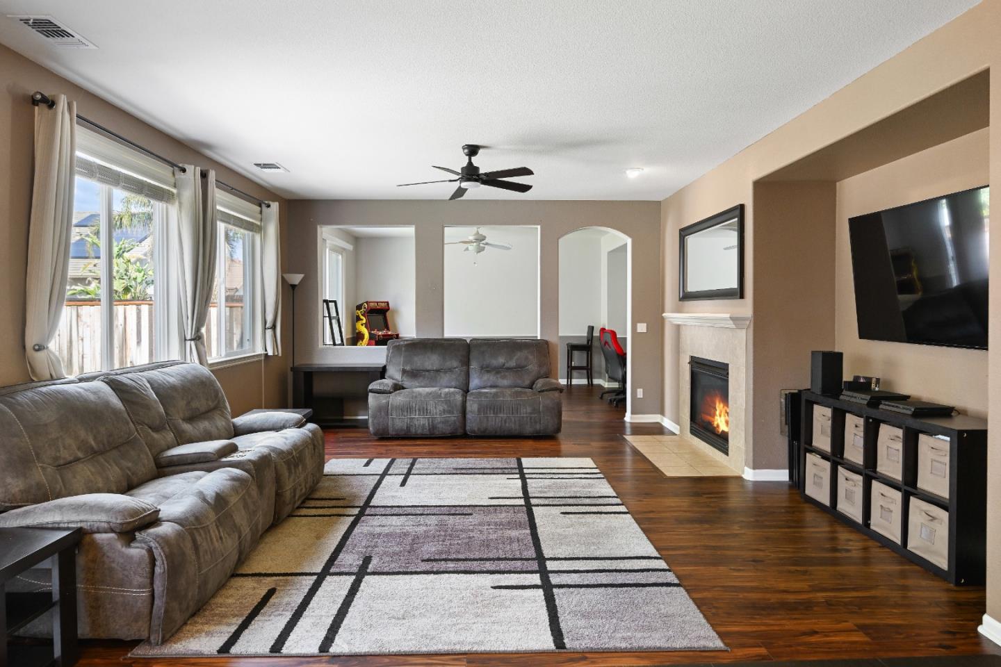 5153 Fern Ridge CIR
