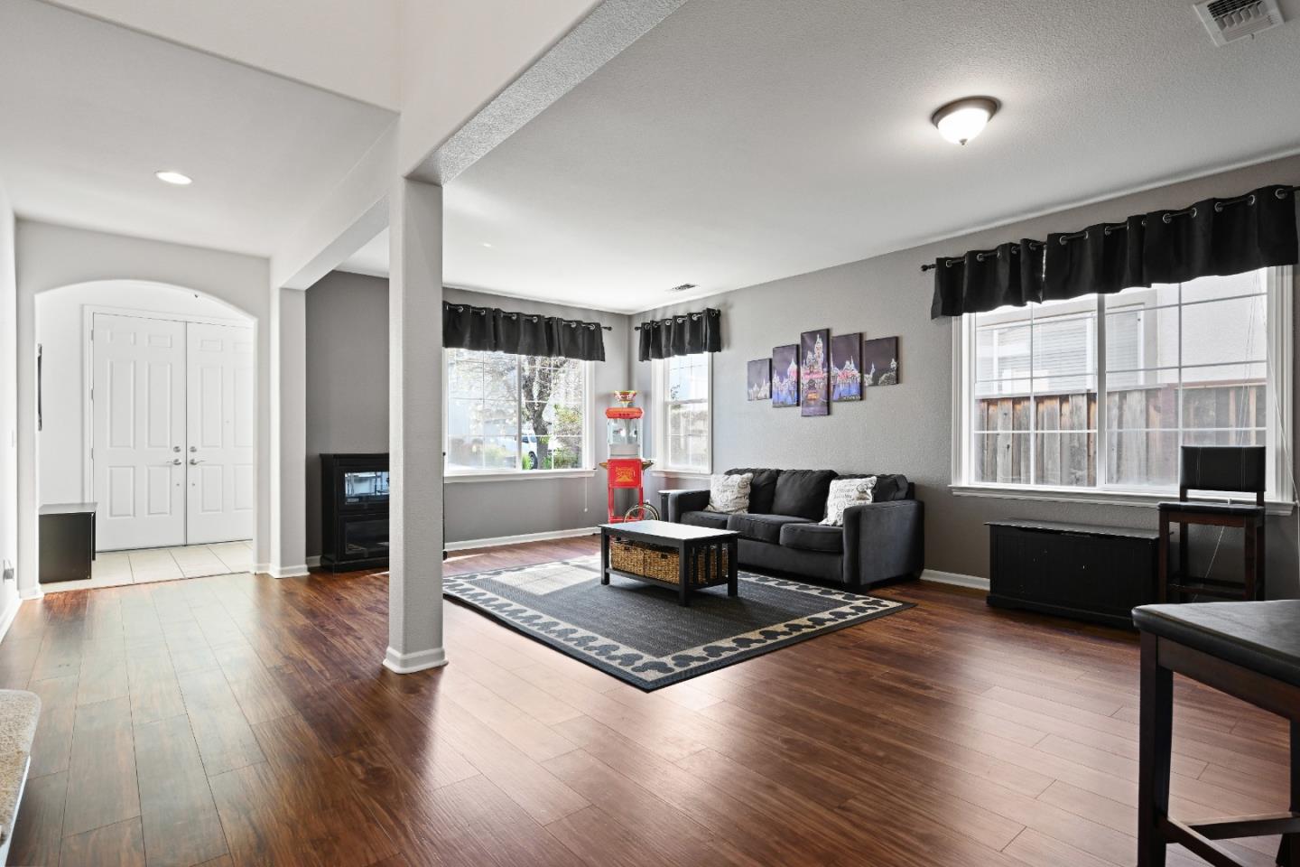 5153 Fern Ridge CIR