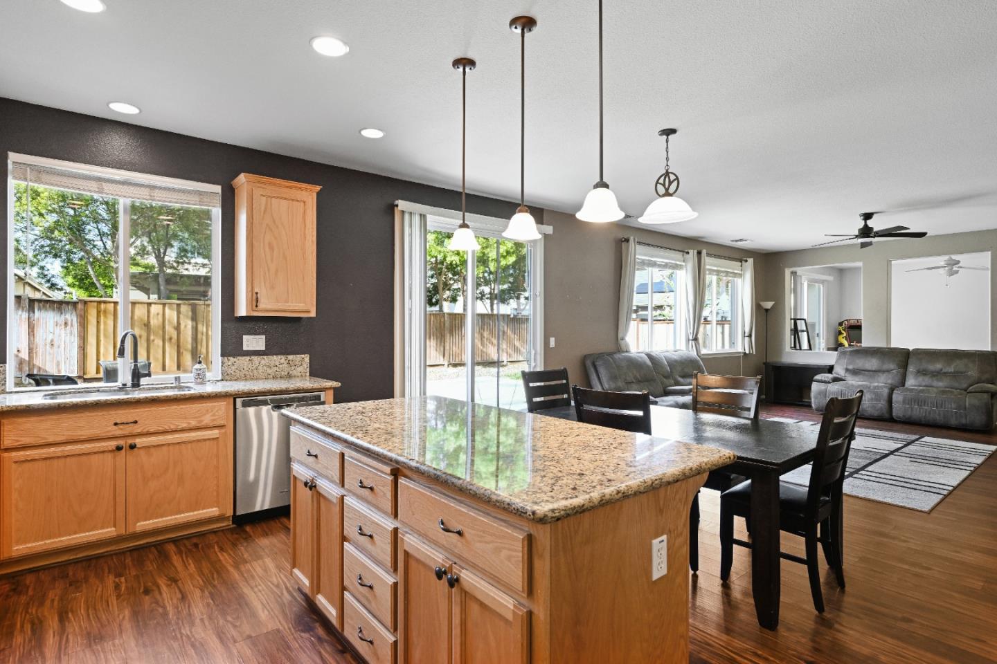 5153 Fern Ridge CIR