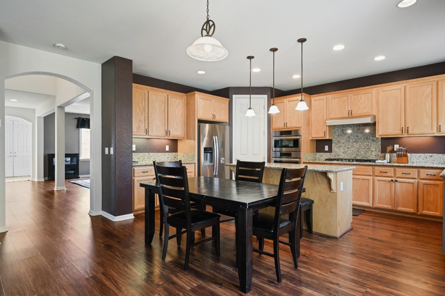 5153 Fern Ridge CIR