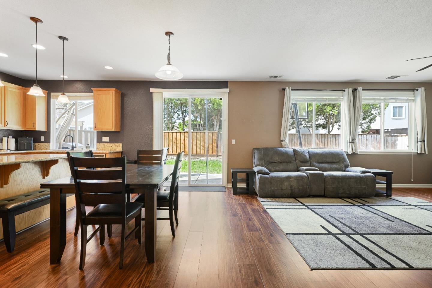 5153 Fern Ridge CIR