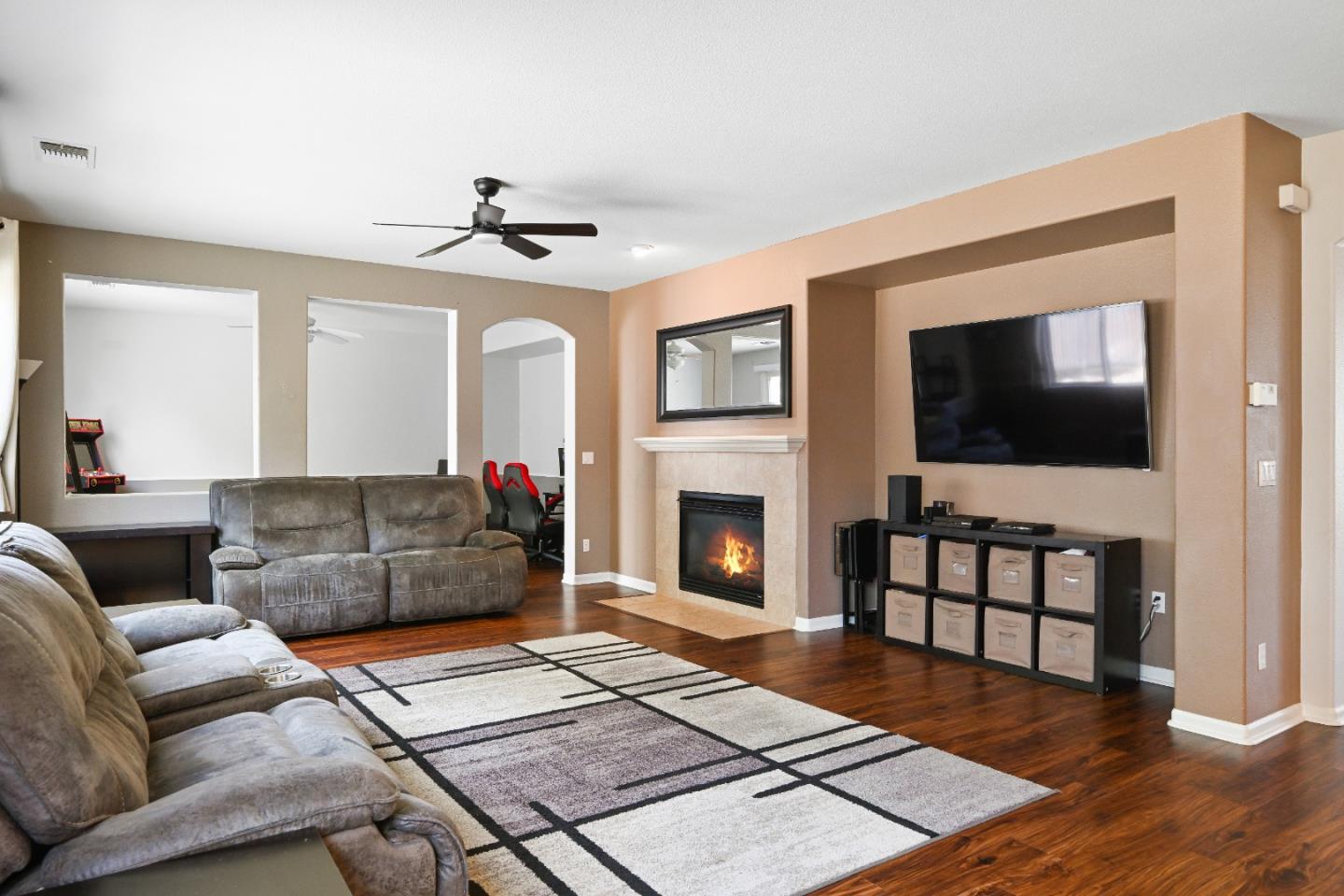 5153 Fern Ridge CIR
