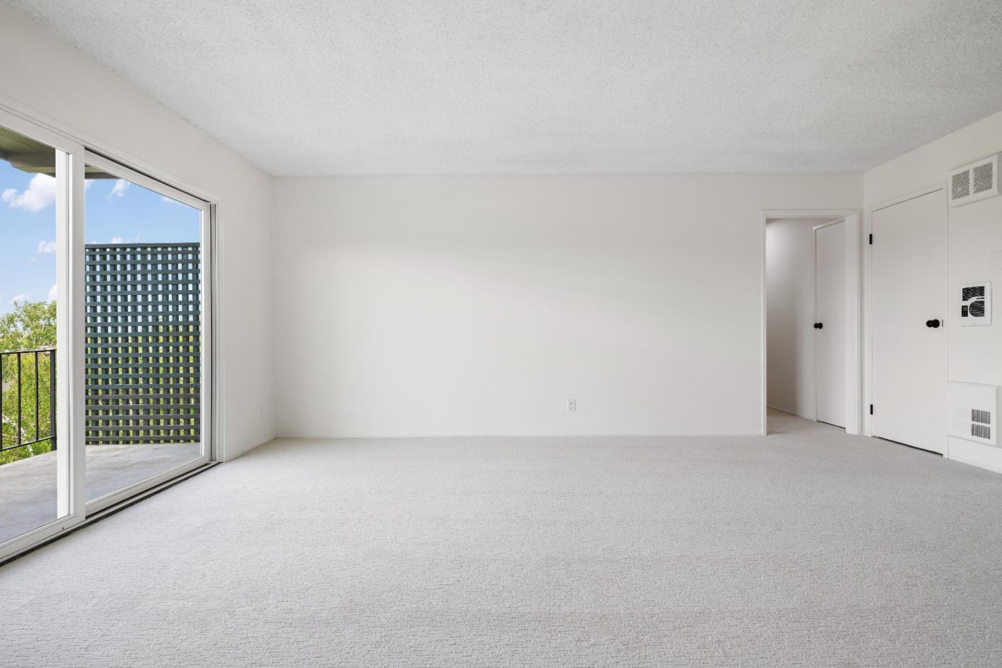 932 Peninsula AVE 409