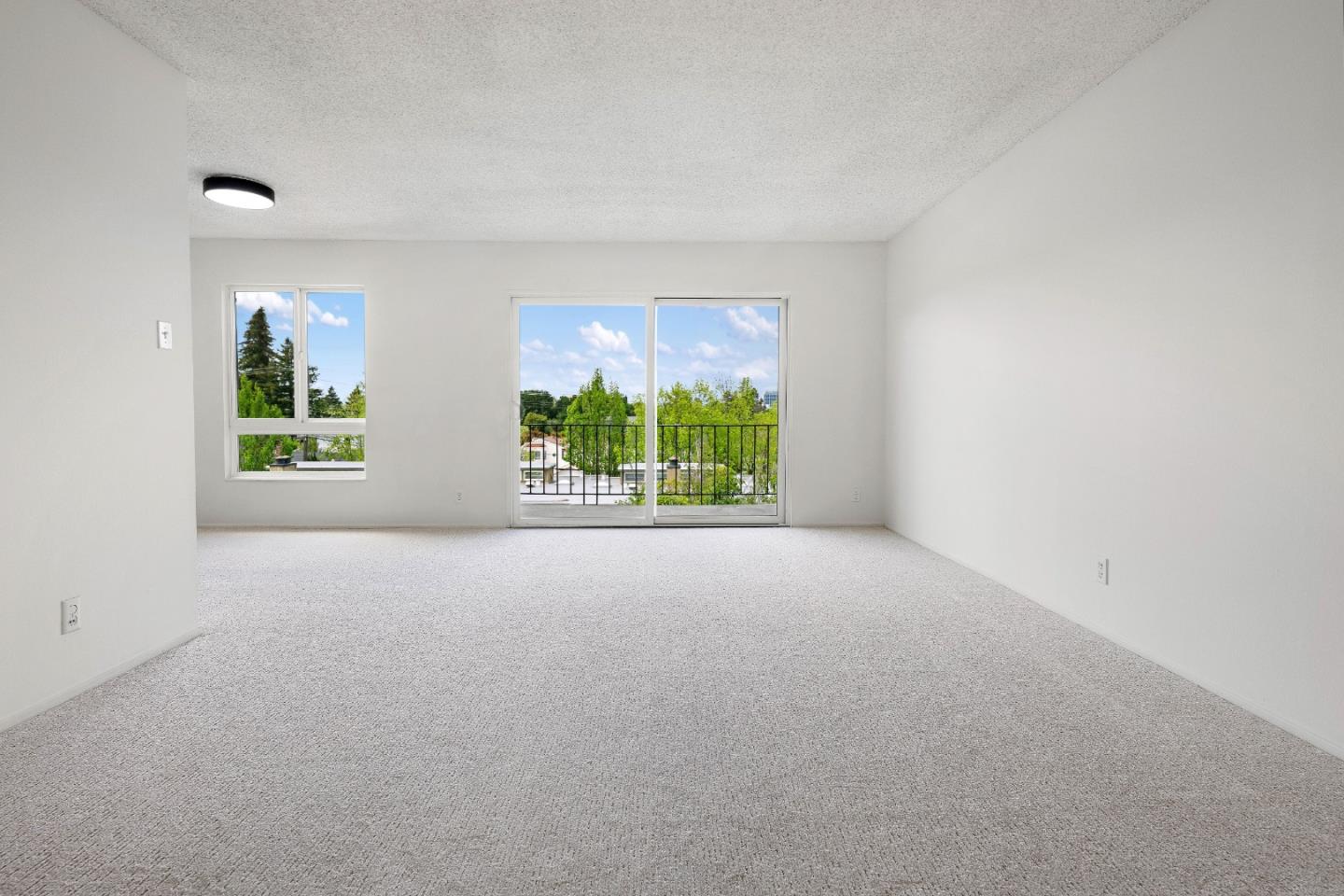932 Peninsula AVE 409