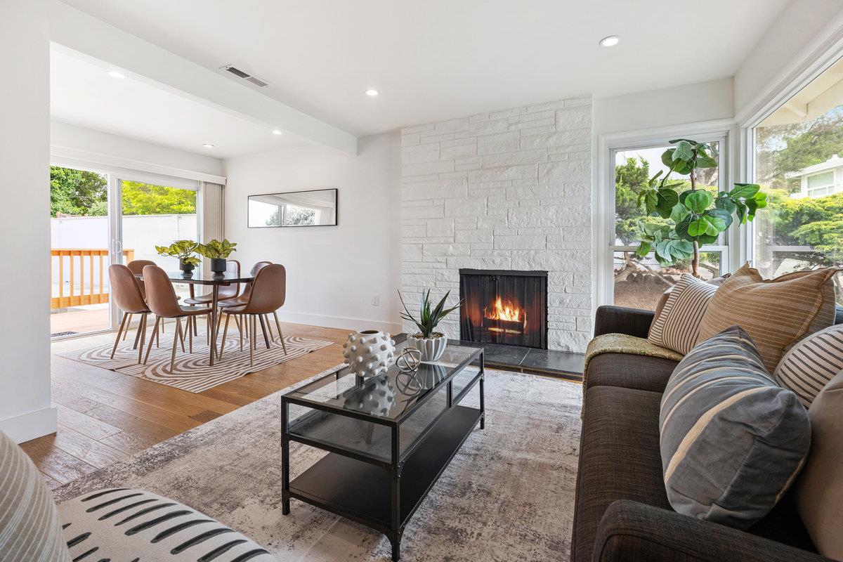 2491 Rosewood DR