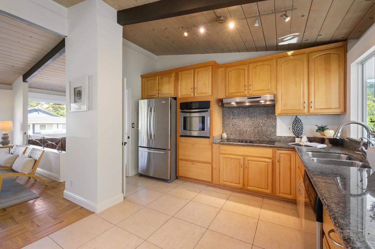 2311 Bennington DR