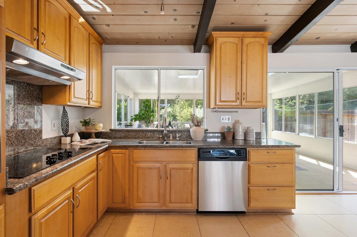 2311 Bennington DR