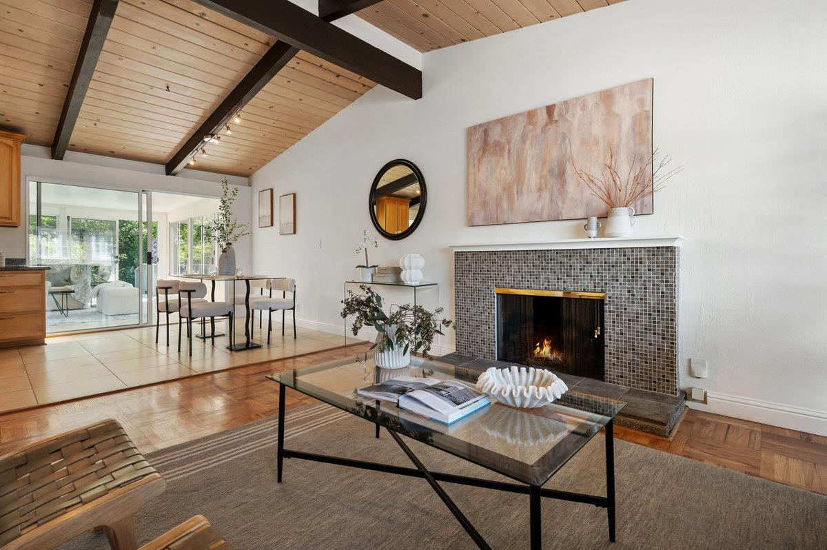 2311 Bennington DR