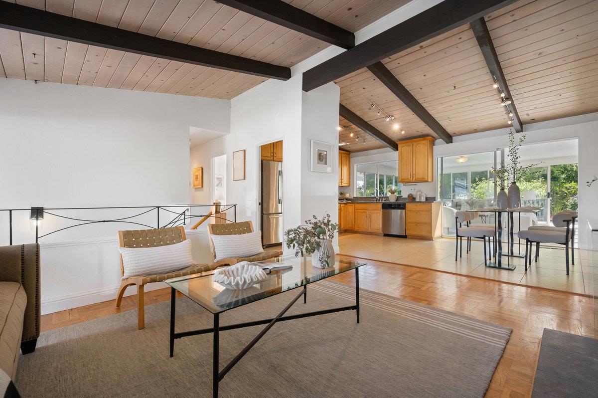 2311 Bennington DR