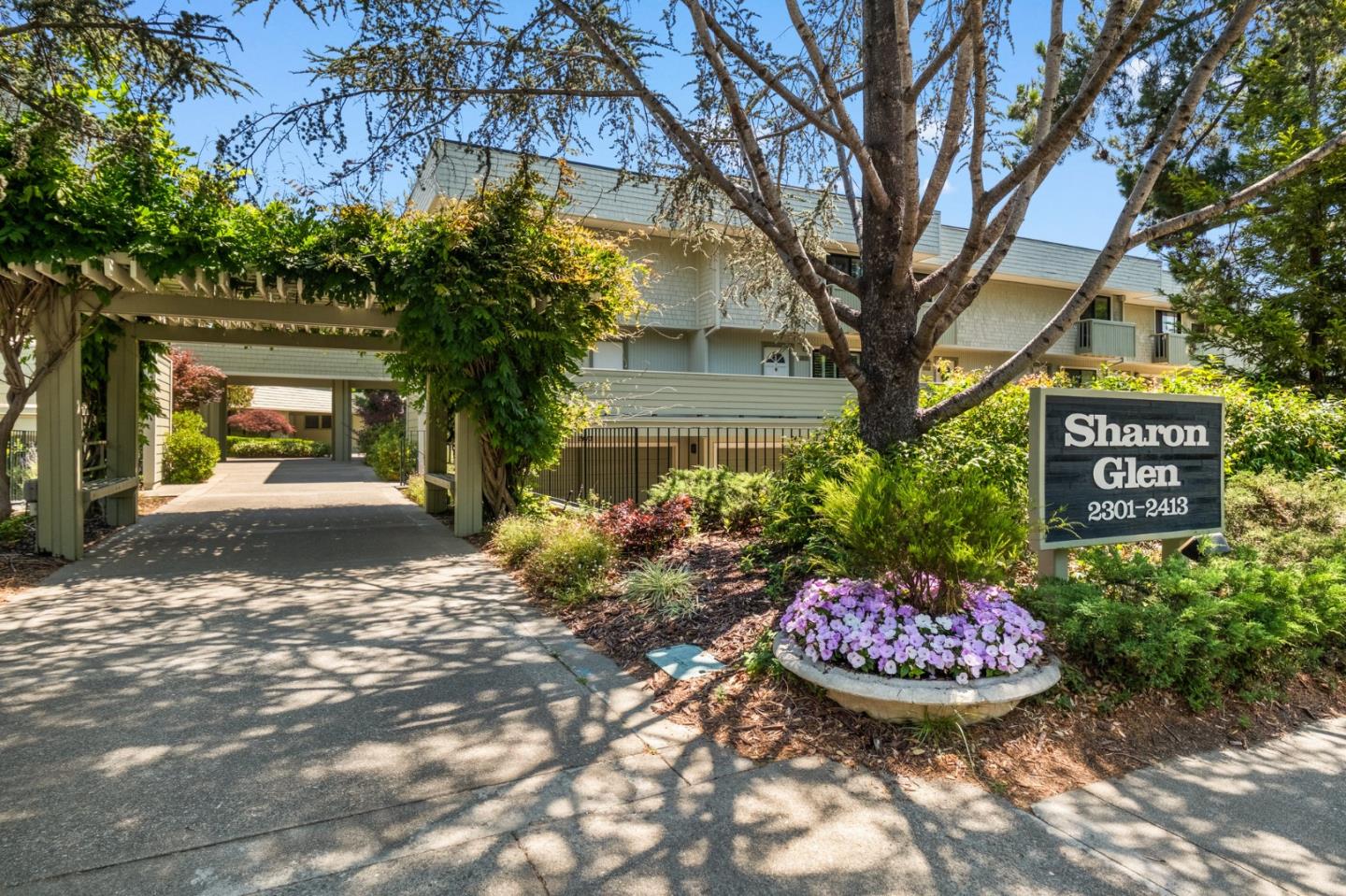 2361 Sharon RD