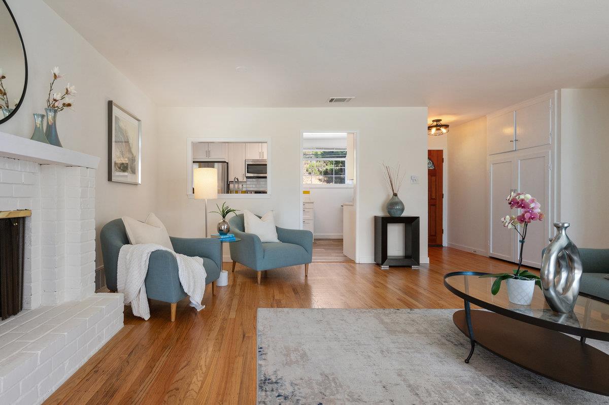 768 Alta Vista Drive