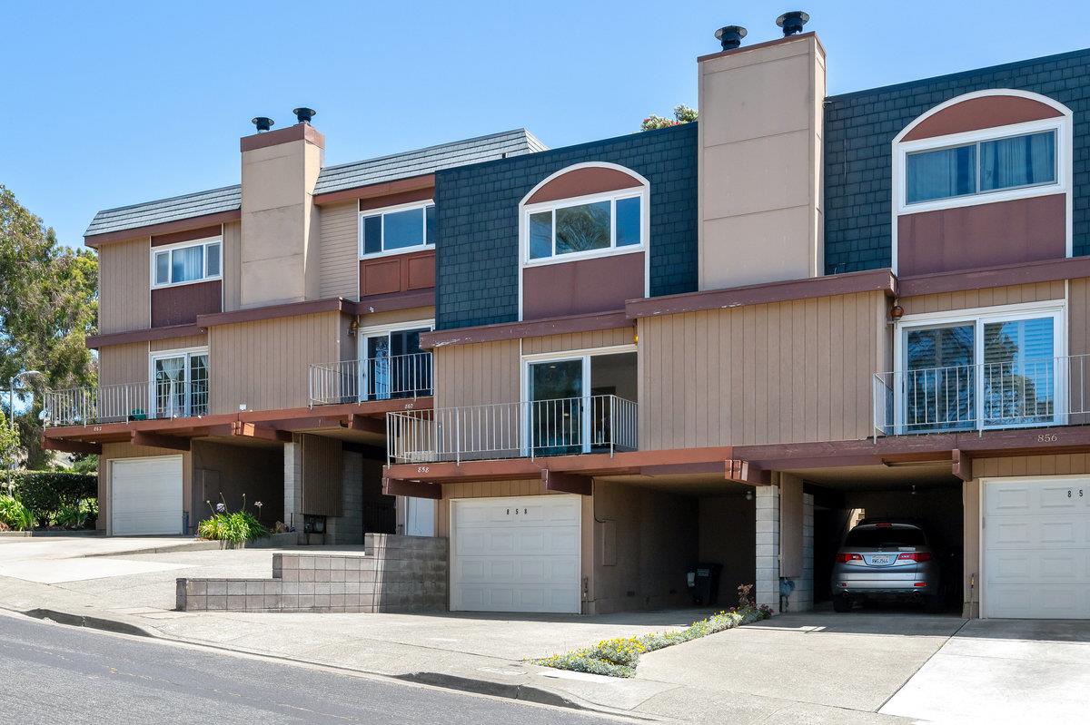 858 Stonegate Drive
