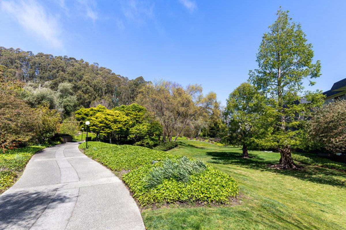 5320 Shelter Creek Lane