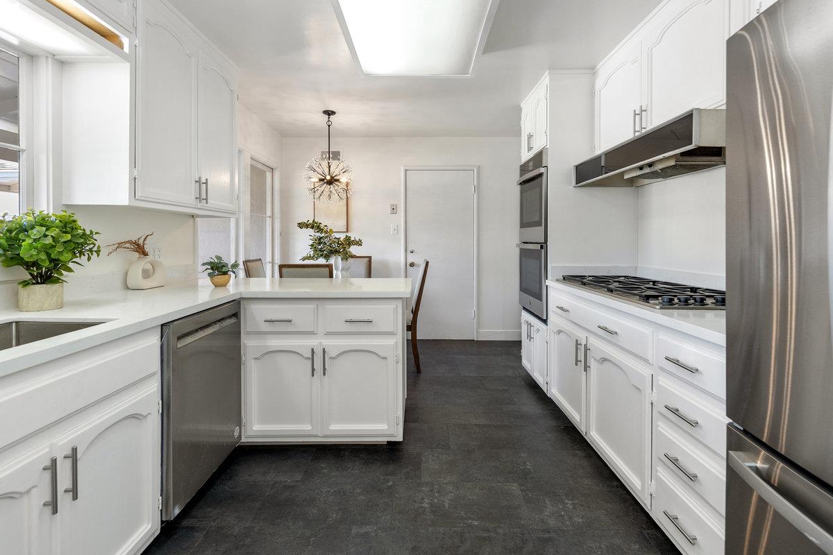 1202 Woodland Drive