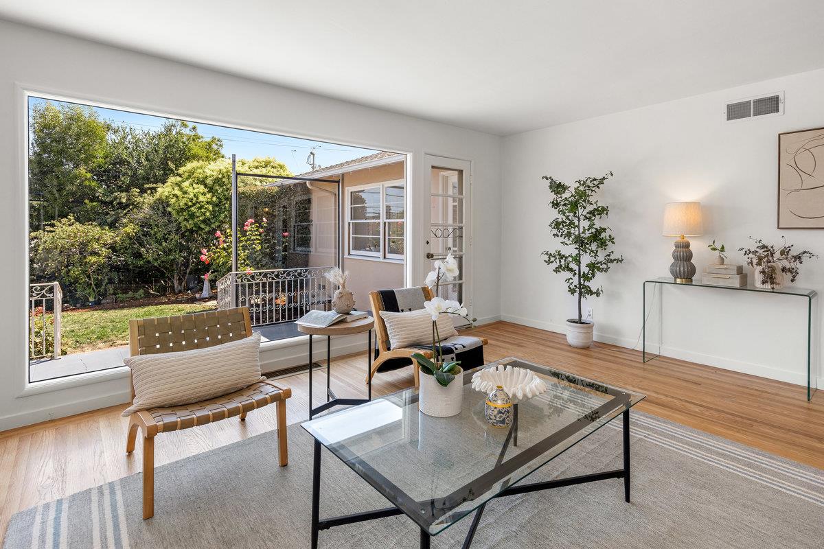 1202 Woodland Drive