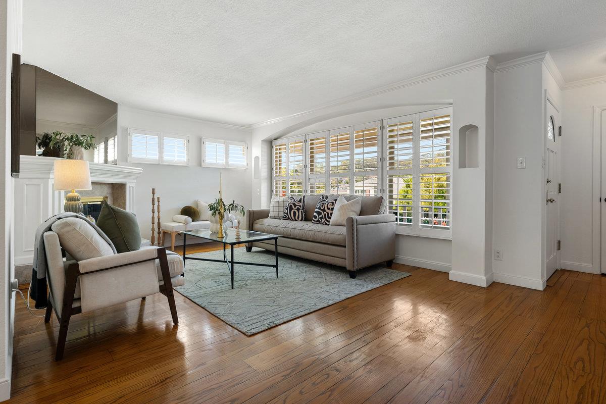 403 Santa Florita Avenue