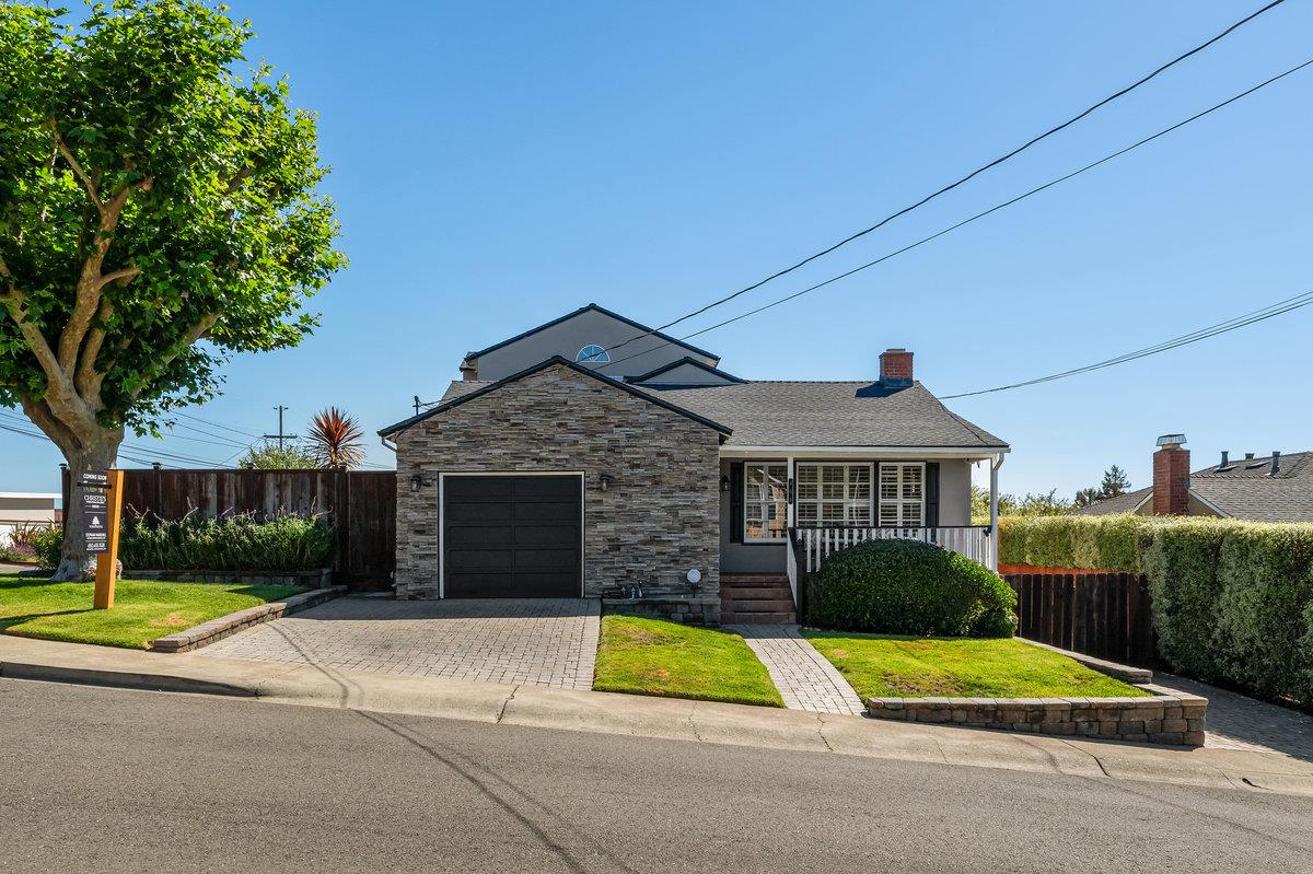 403 Santa Florita Avenue