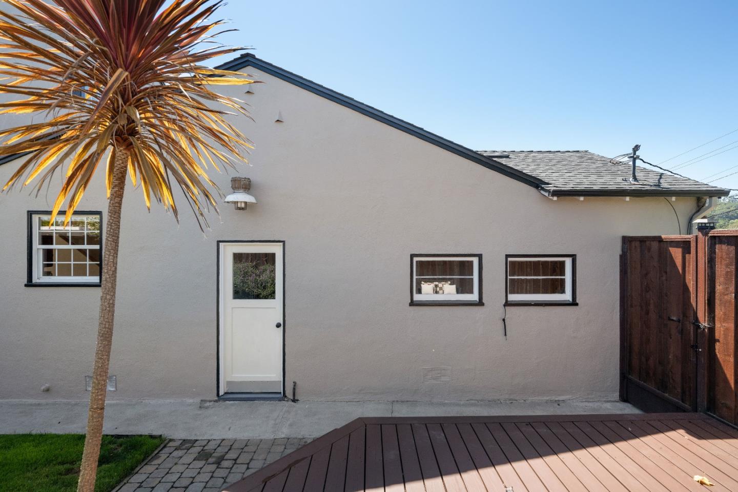 403 Santa Florita Avenue