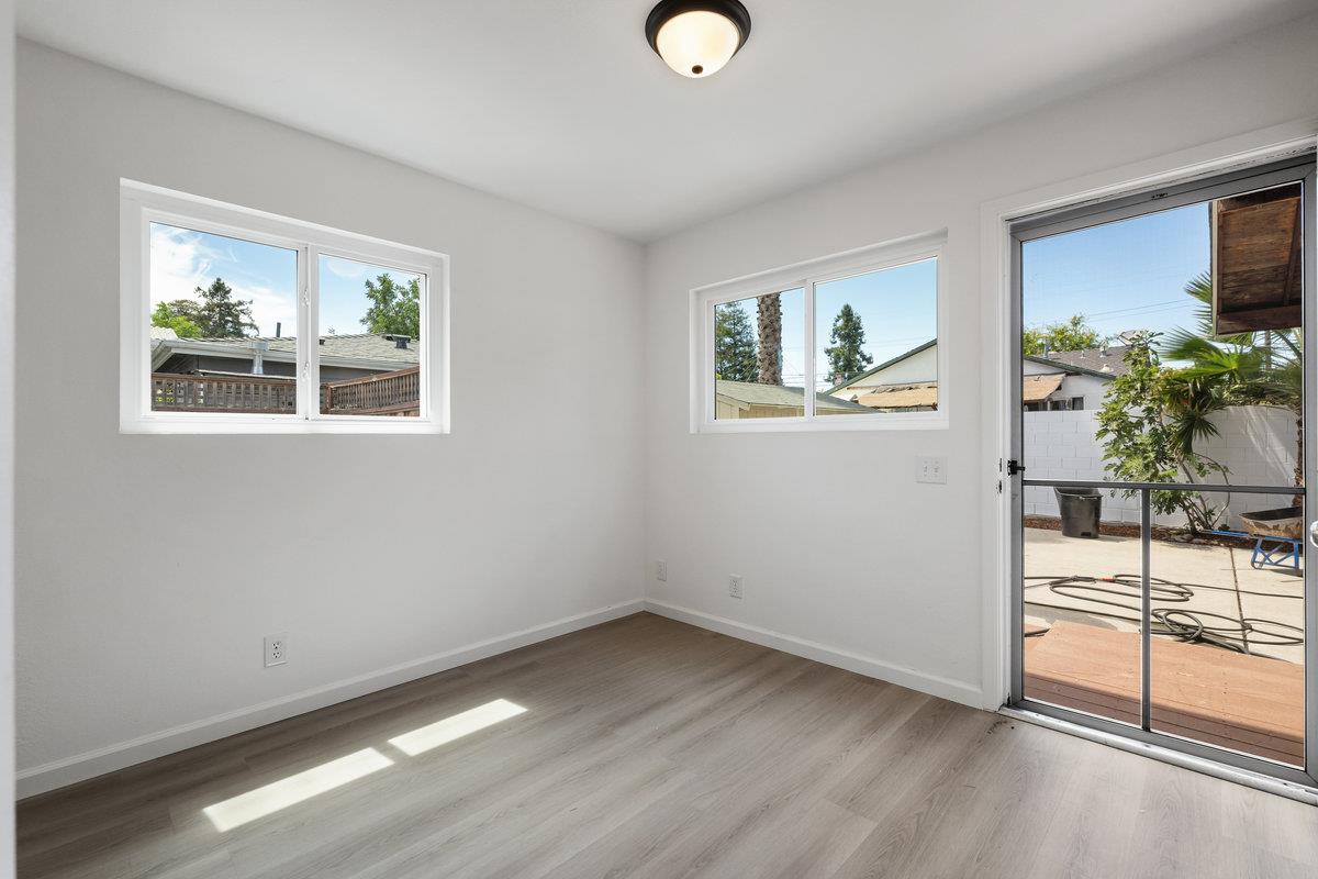 639 Douglas Avenue