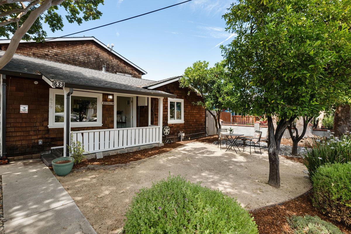 639 Douglas Avenue