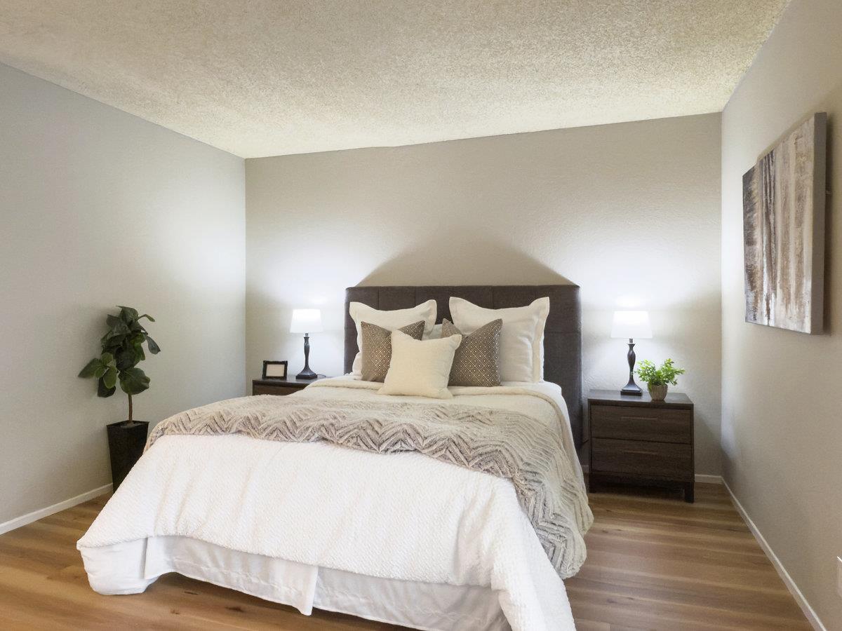 8124 Shelter Creek Lane