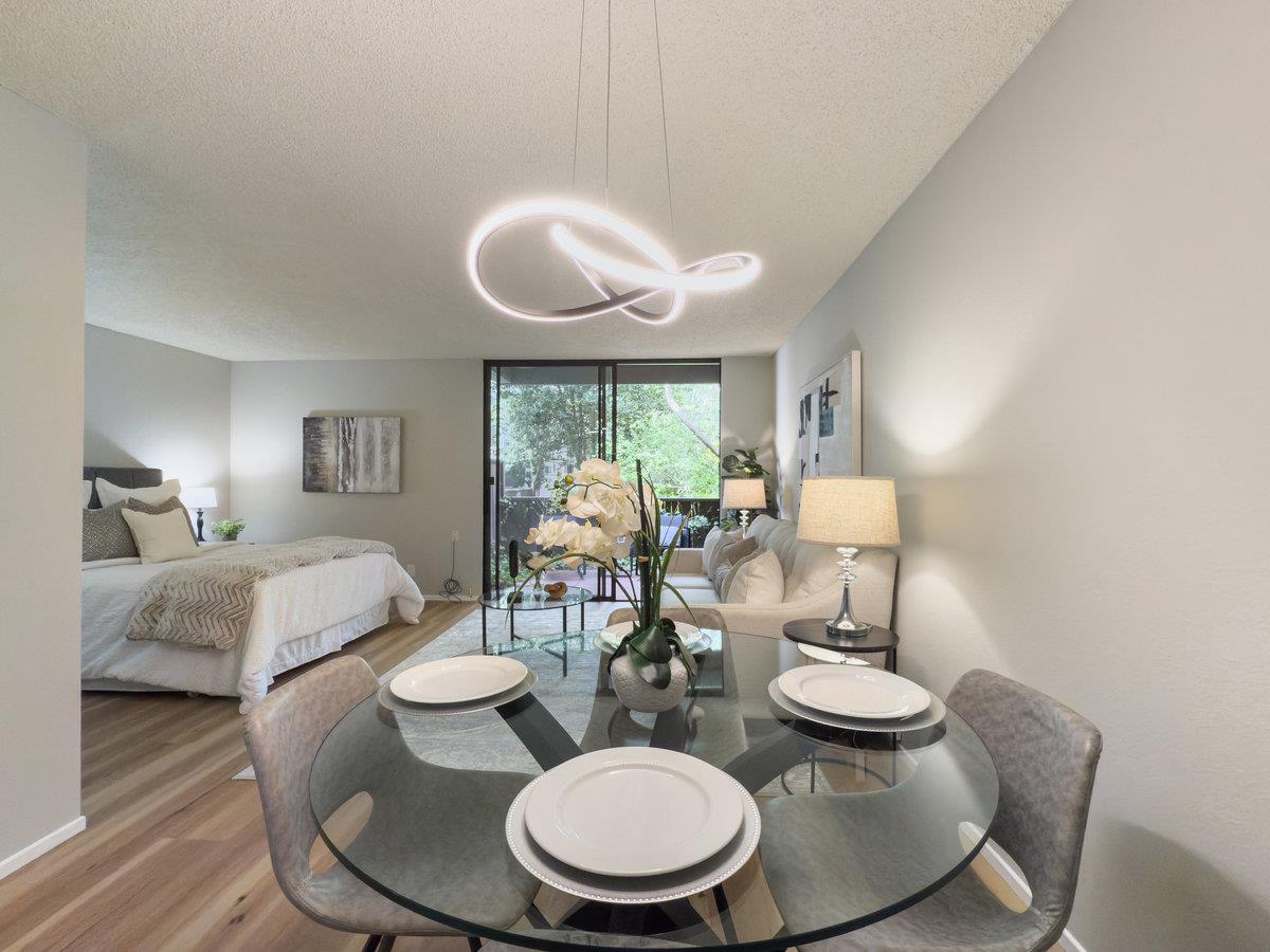 8124 Shelter Creek Lane