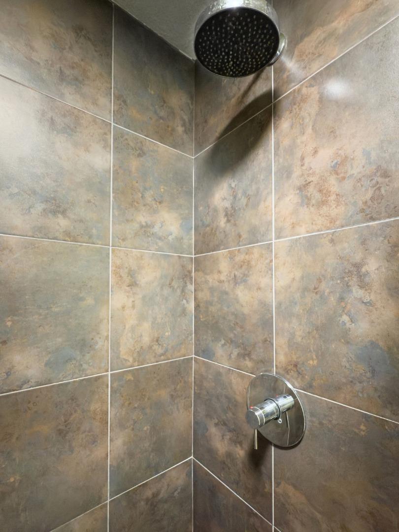 8124 Shelter Creek Lane