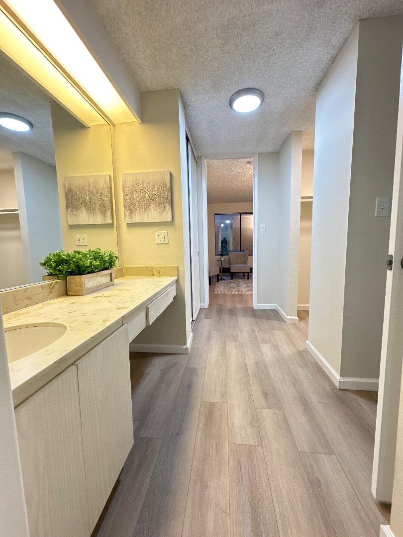 7142 Shelter Creek Lane