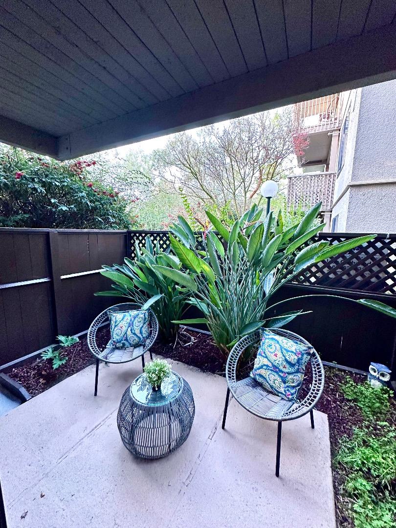 7142 Shelter Creek Lane