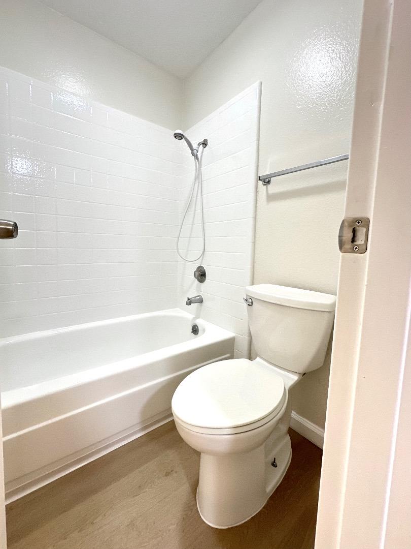 7142 Shelter Creek Lane