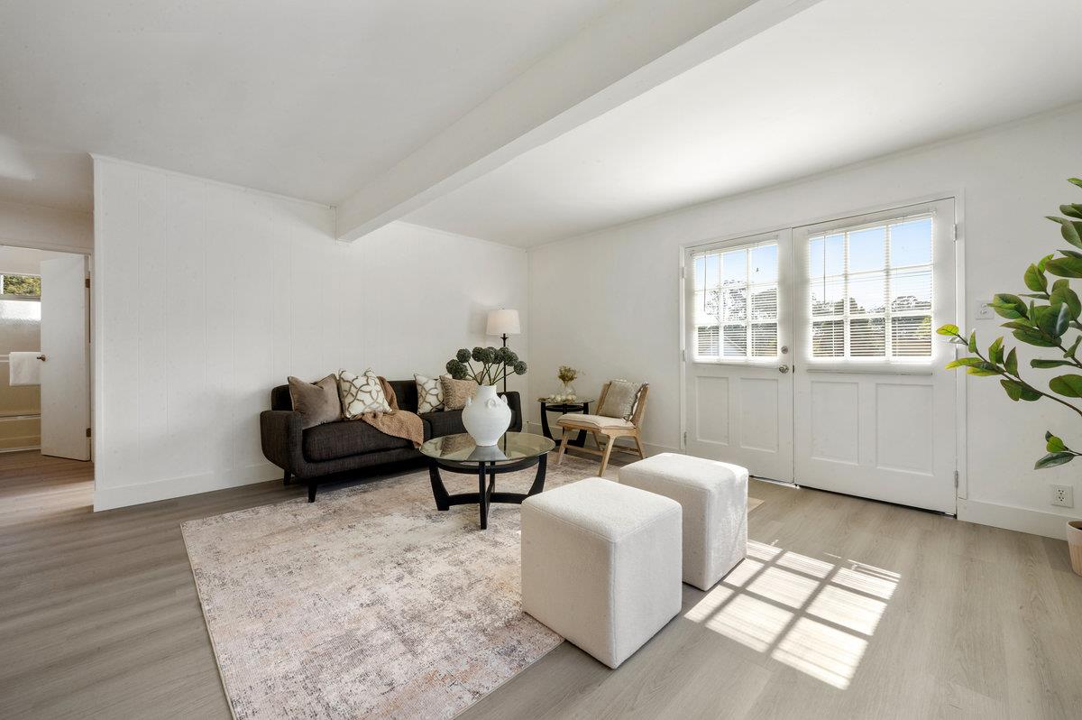 422 Santa Maria Avenue