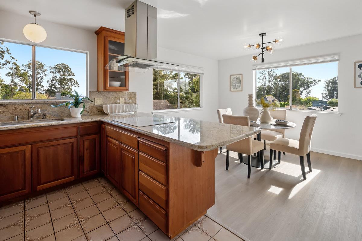 422 Santa Maria Avenue