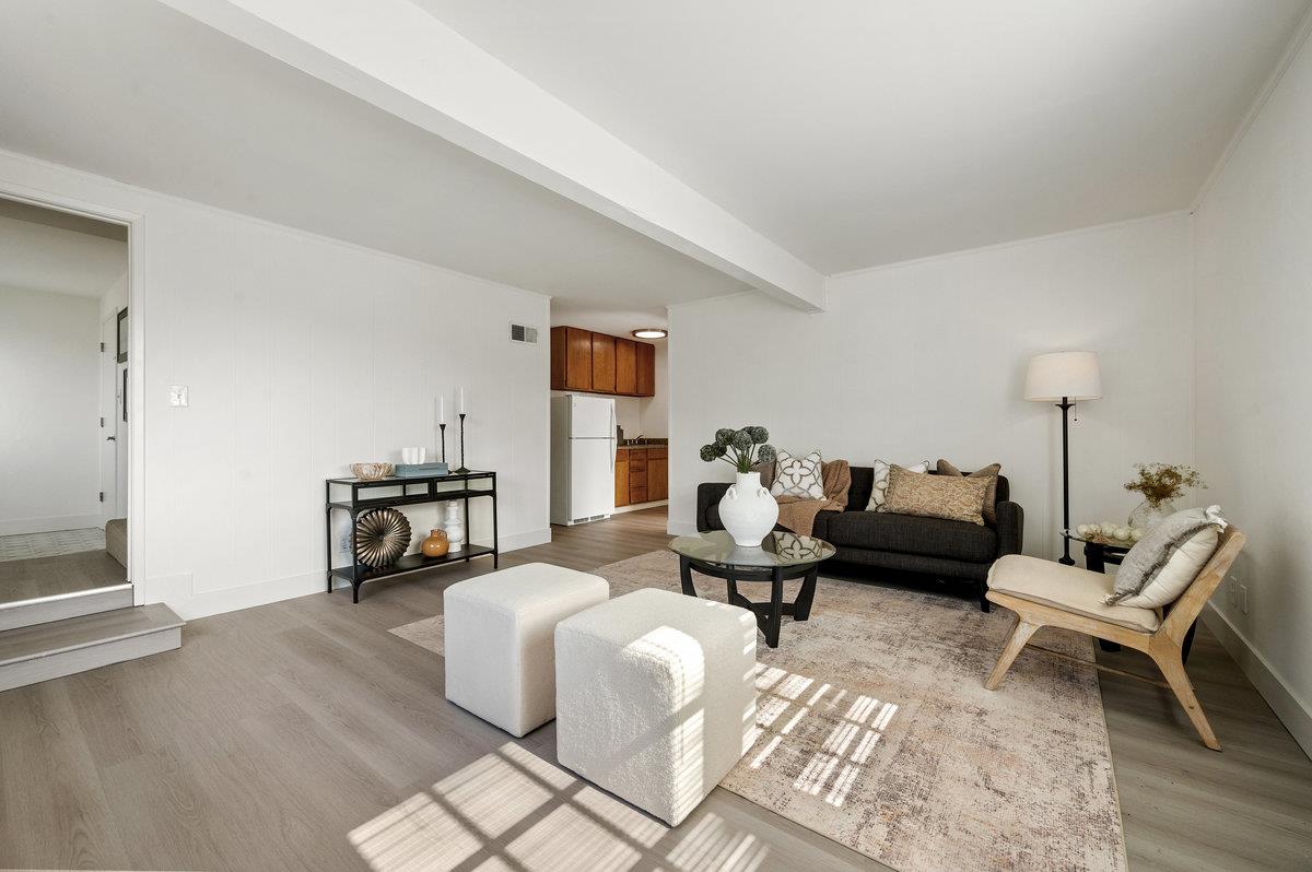 422 Santa Maria Avenue