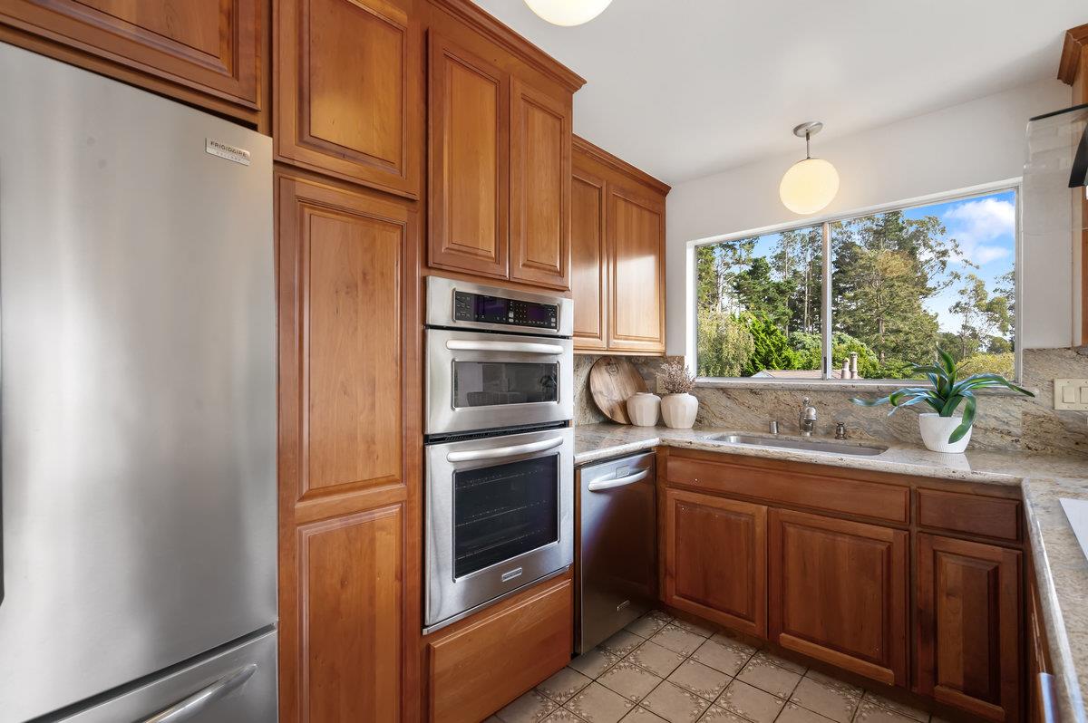 422 Santa Maria Avenue