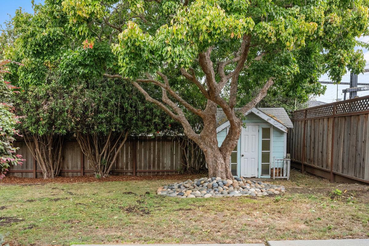 774 Acacia Avenue
