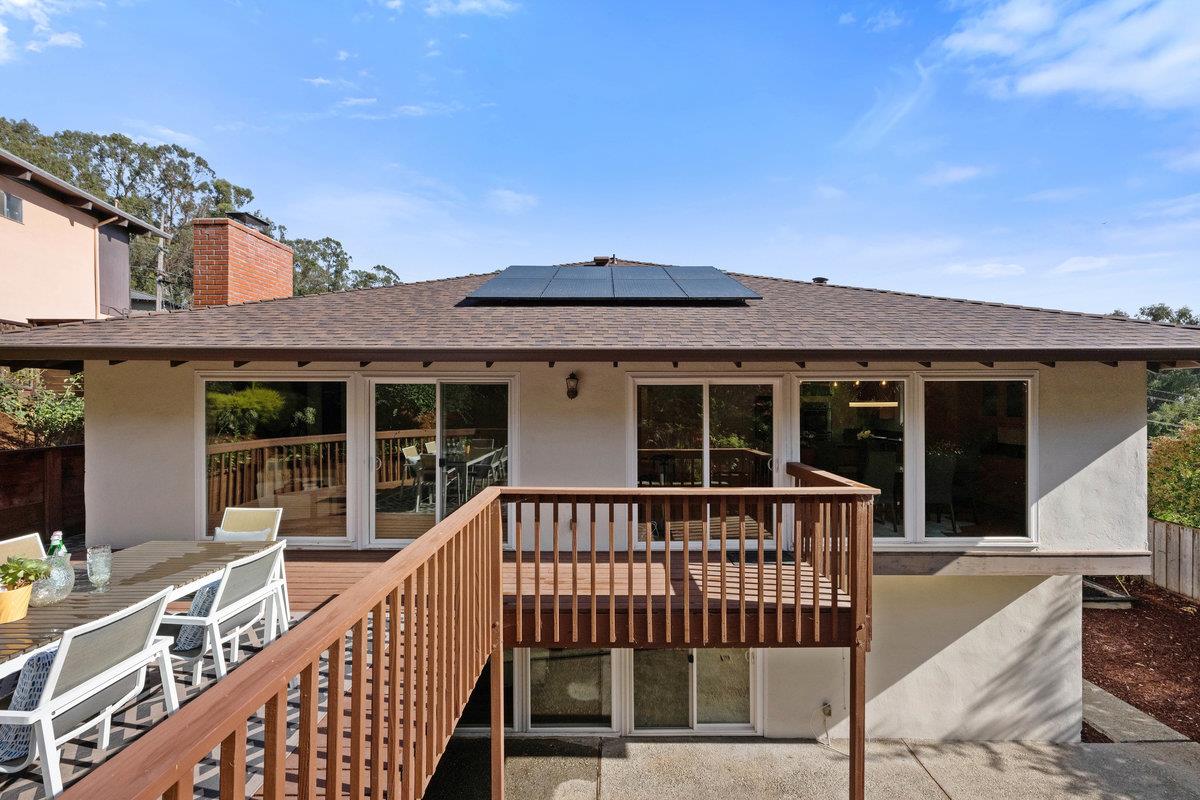 815 Lomita Avenue