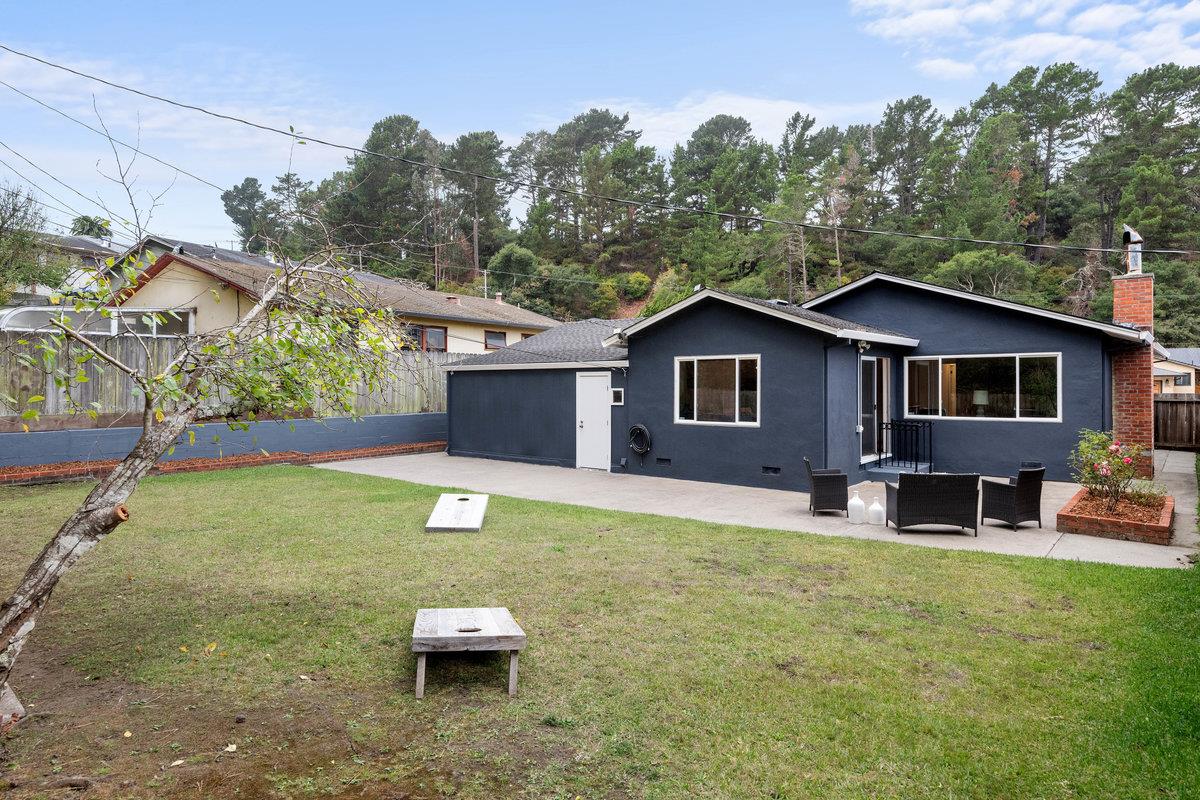 2341 Rollingwood Drive