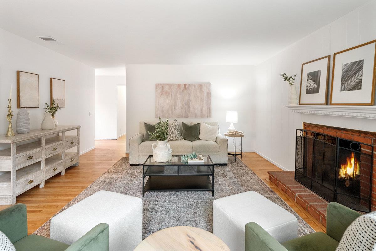 2341 Rollingwood Drive