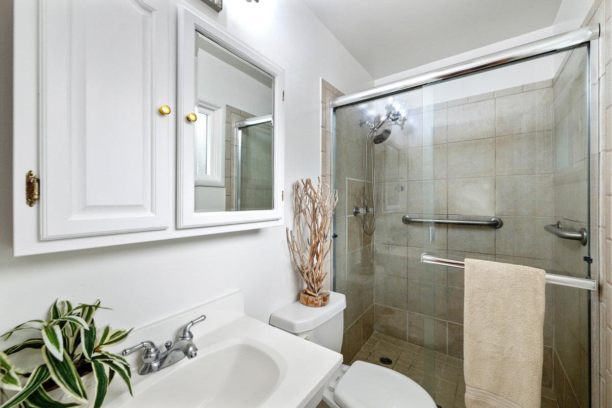 2341 Rollingwood Drive