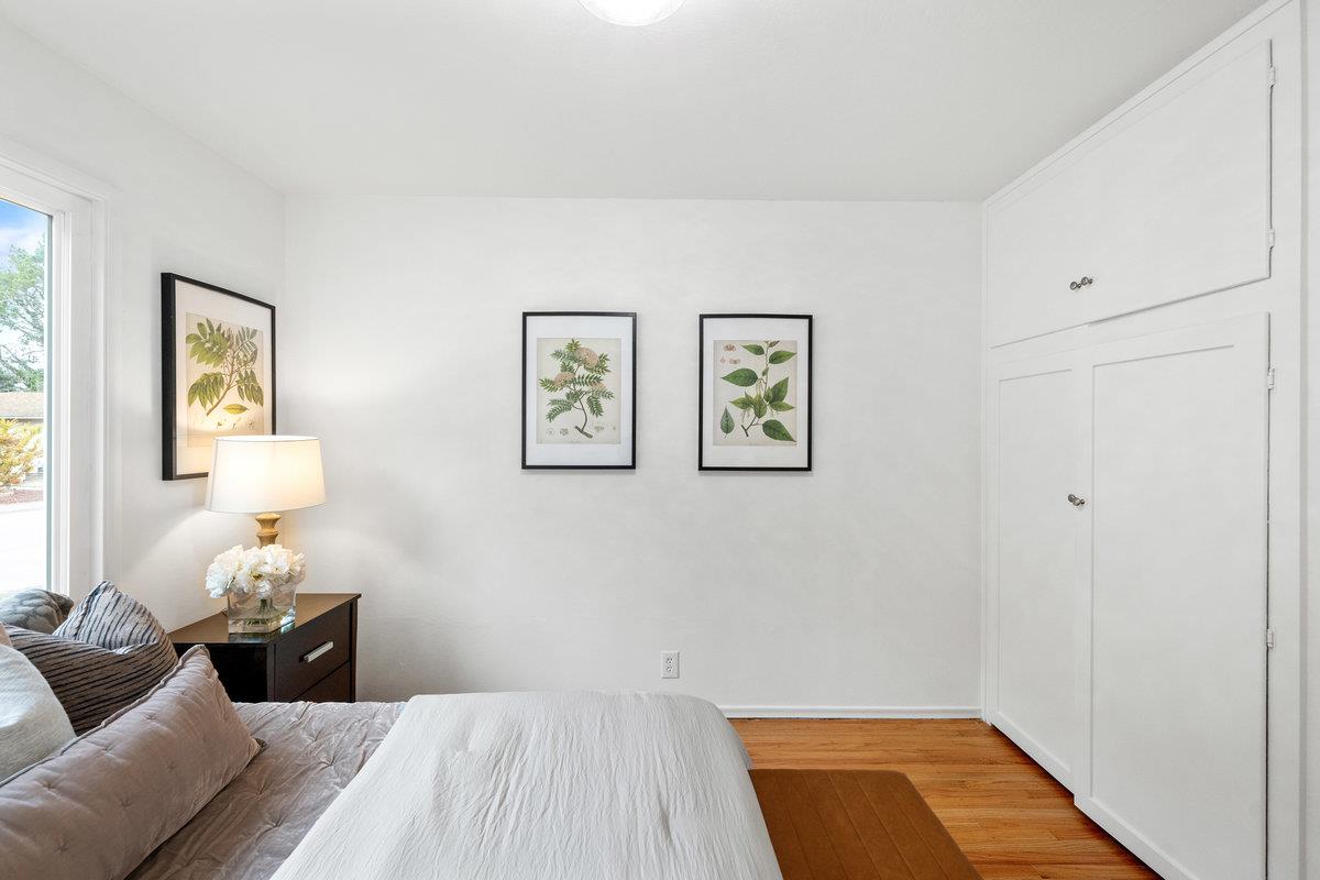 2341 Rollingwood Drive