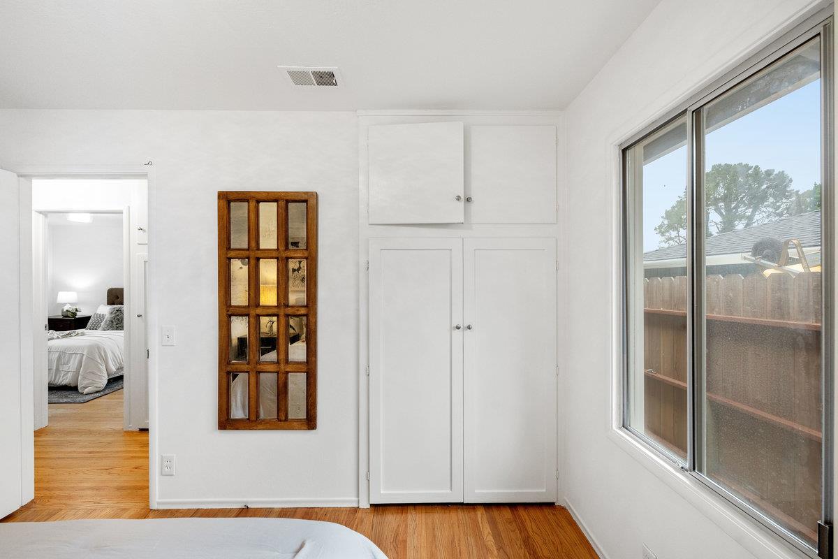 2341 Rollingwood Drive