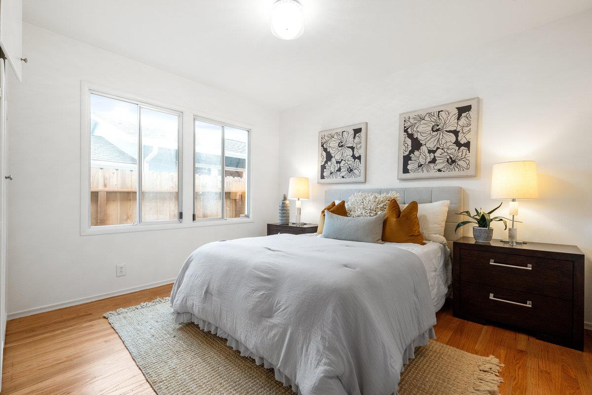 2341 Rollingwood Drive