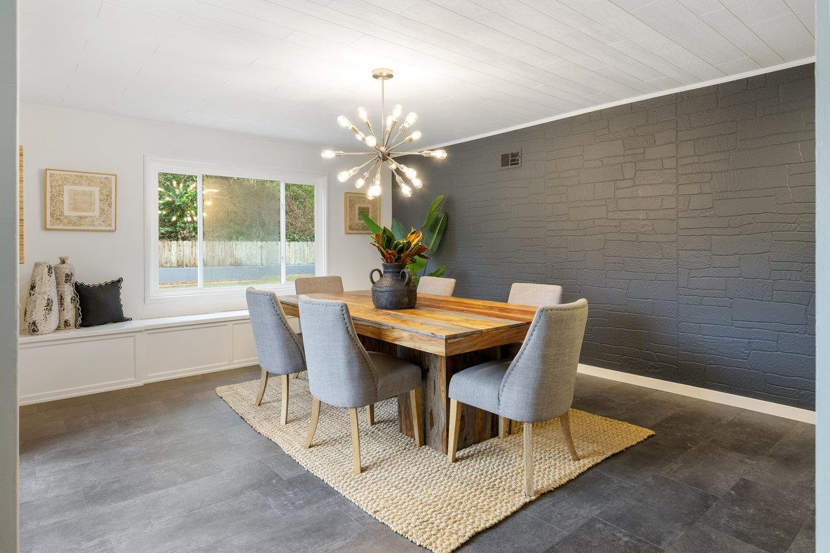 2341 Rollingwood Drive