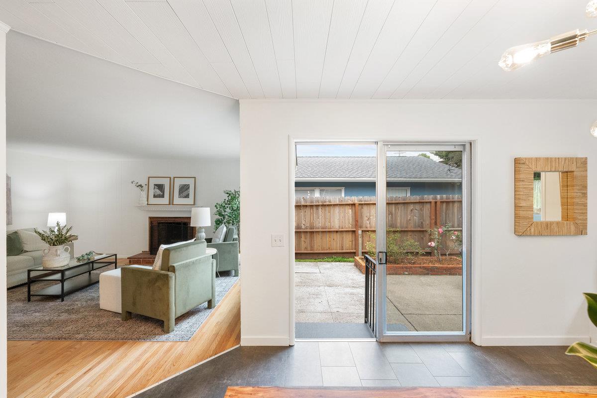 2341 Rollingwood Drive