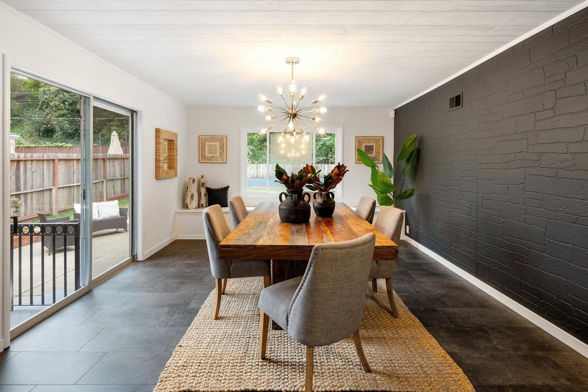 2341 Rollingwood Drive