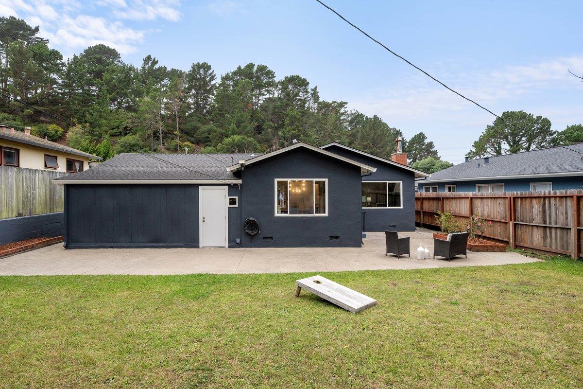 2341 Rollingwood Drive