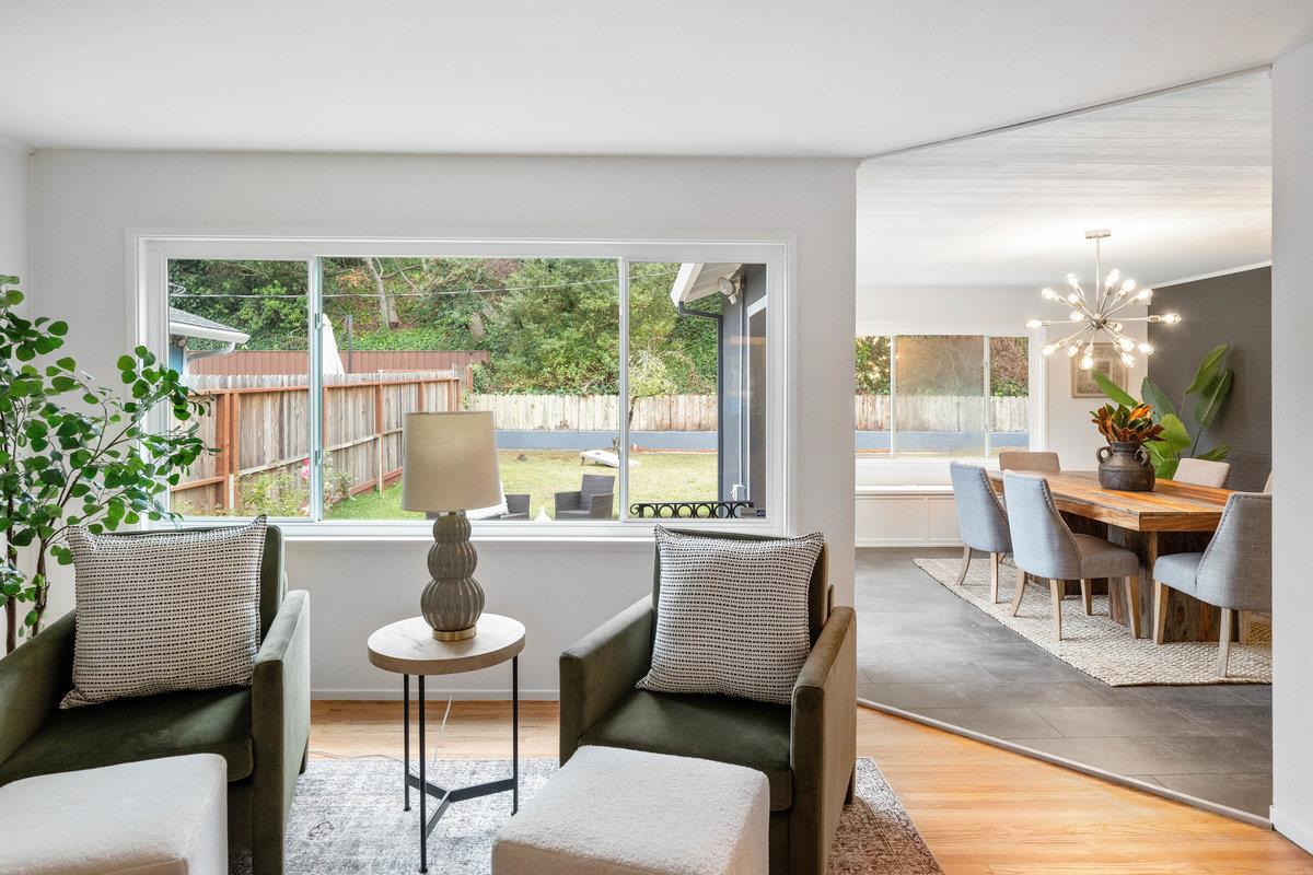 2341 Rollingwood Drive